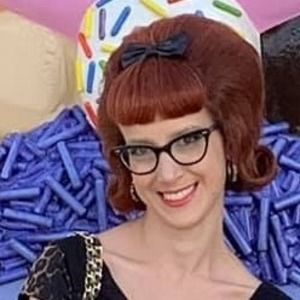 Meet your Posher, Nadia